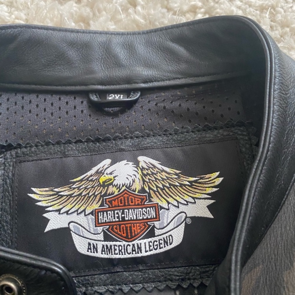 Men’s Harley Davidson leather jacket